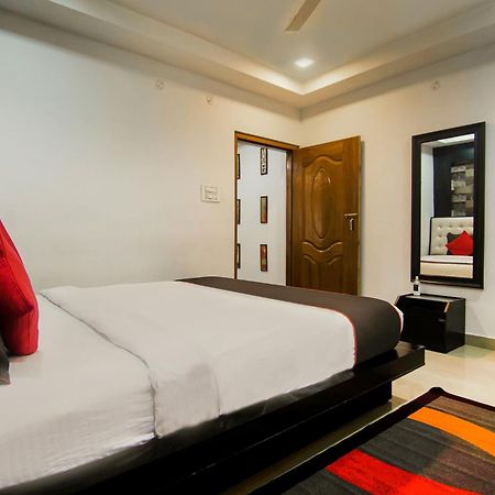 Collection O The Blu Bell Nizarapar Path Hotel Guwahati Exterior foto