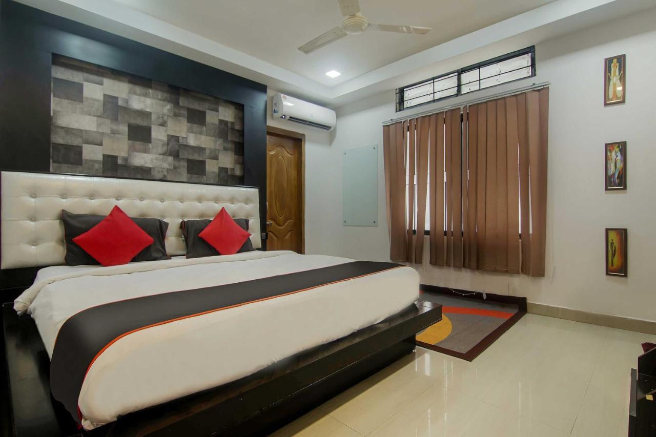 Collection O The Blu Bell Nizarapar Path Hotel Guwahati Exterior foto