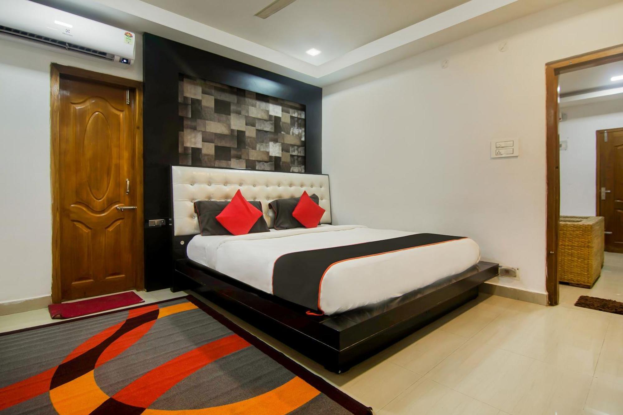 Collection O The Blu Bell Nizarapar Path Hotel Guwahati Exterior foto