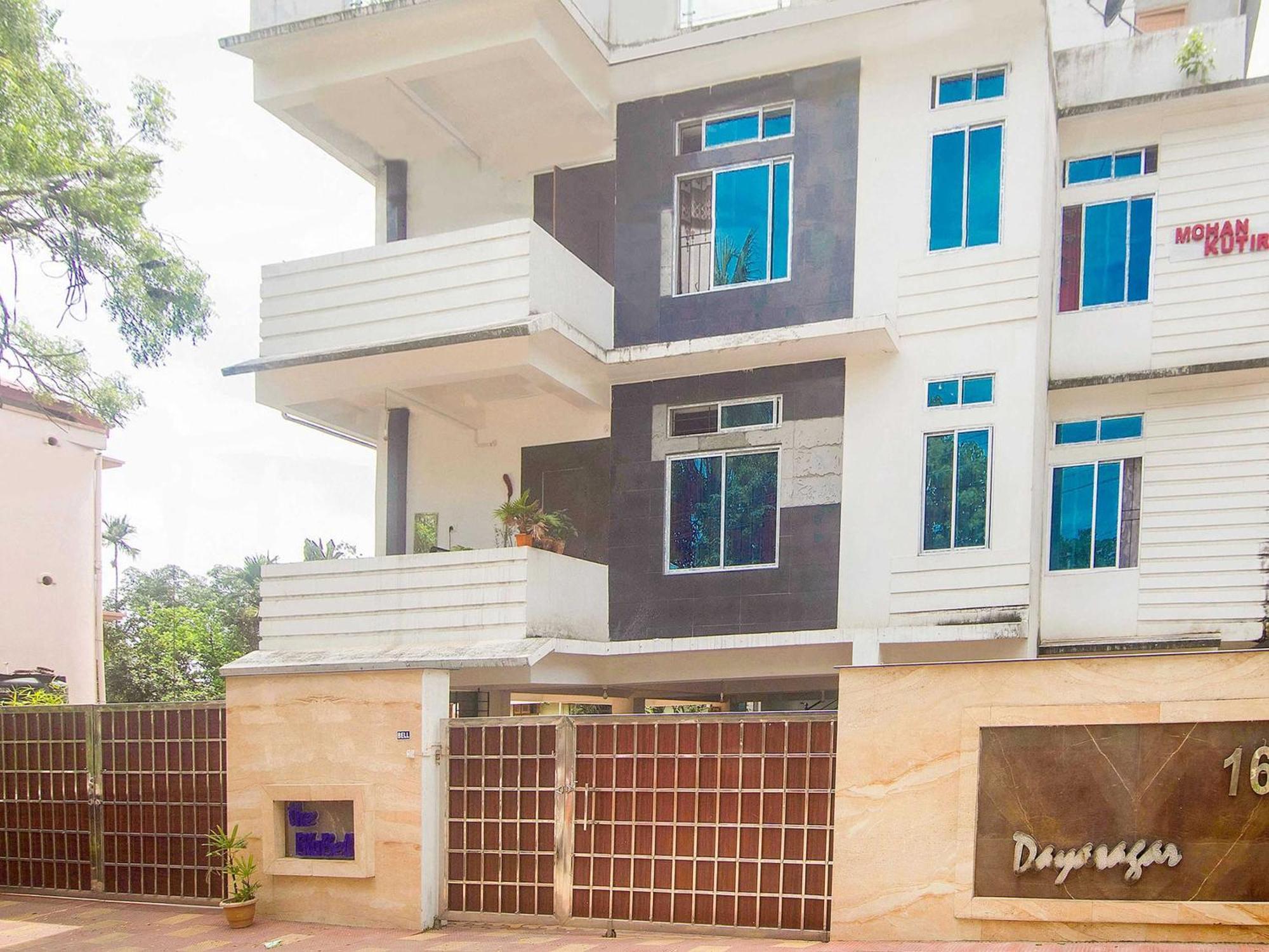Collection O The Blu Bell Nizarapar Path Hotel Guwahati Exterior foto