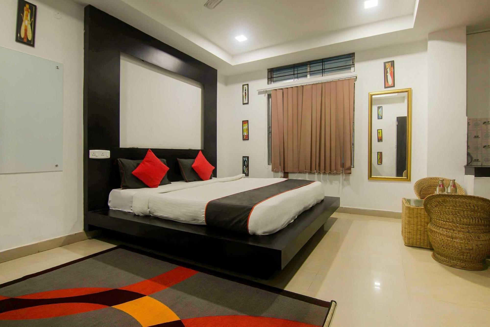 Collection O The Blu Bell Nizarapar Path Hotel Guwahati Exterior foto