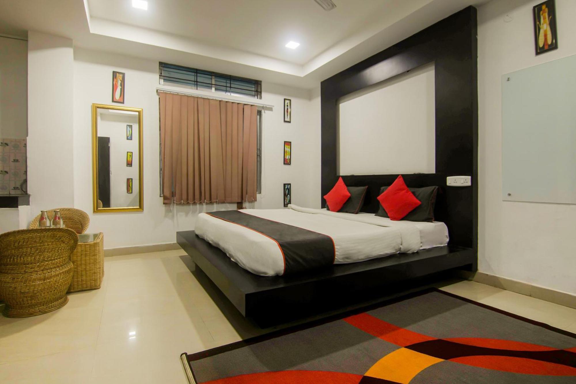 Collection O The Blu Bell Nizarapar Path Hotel Guwahati Exterior foto