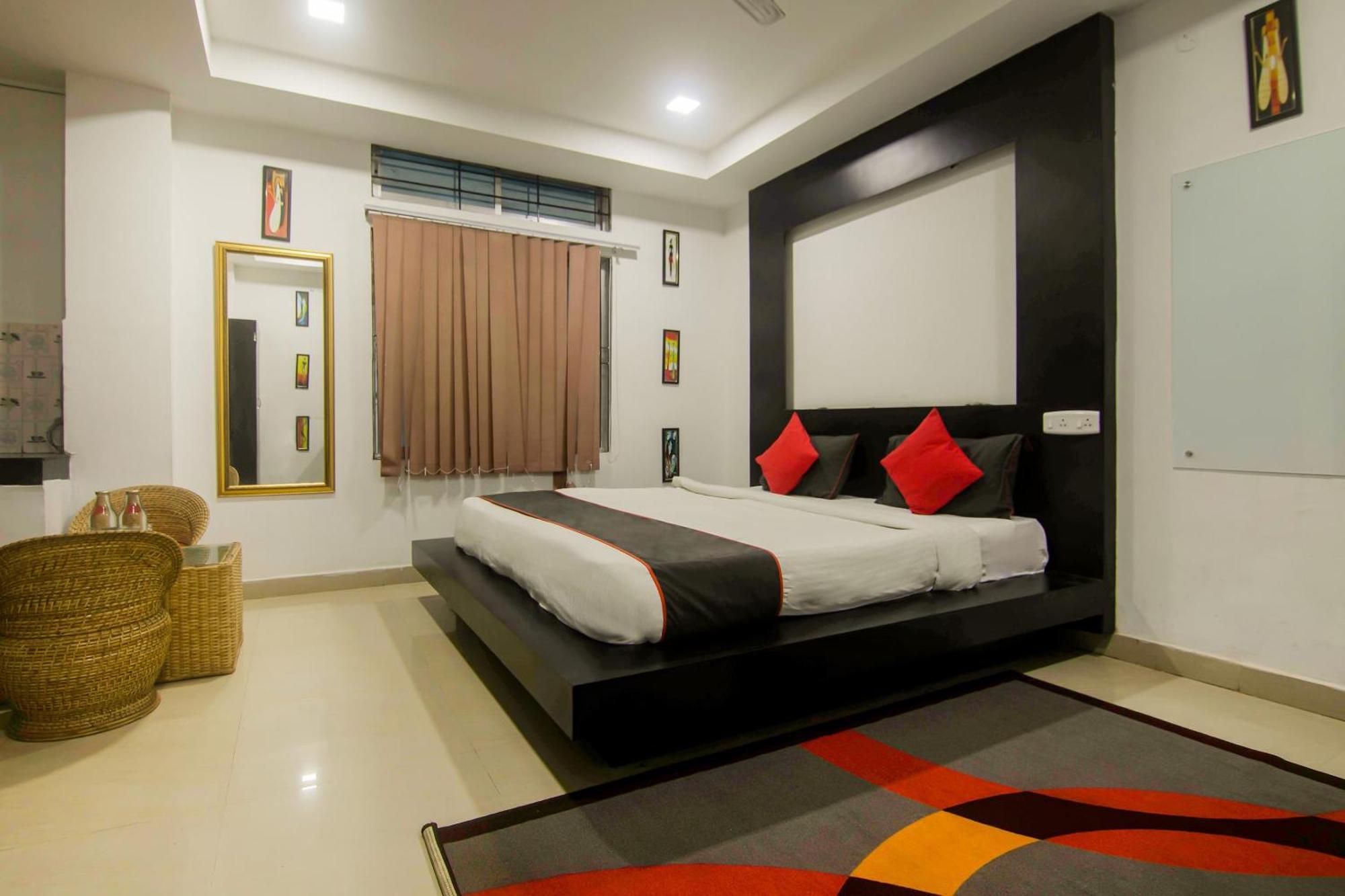 Collection O The Blu Bell Nizarapar Path Hotel Guwahati Exterior foto